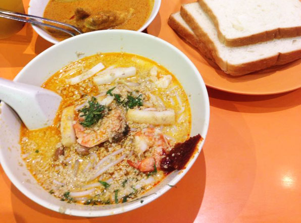 Top best Laksa Good Food You Should Eat when travel to Singapore Jaggut