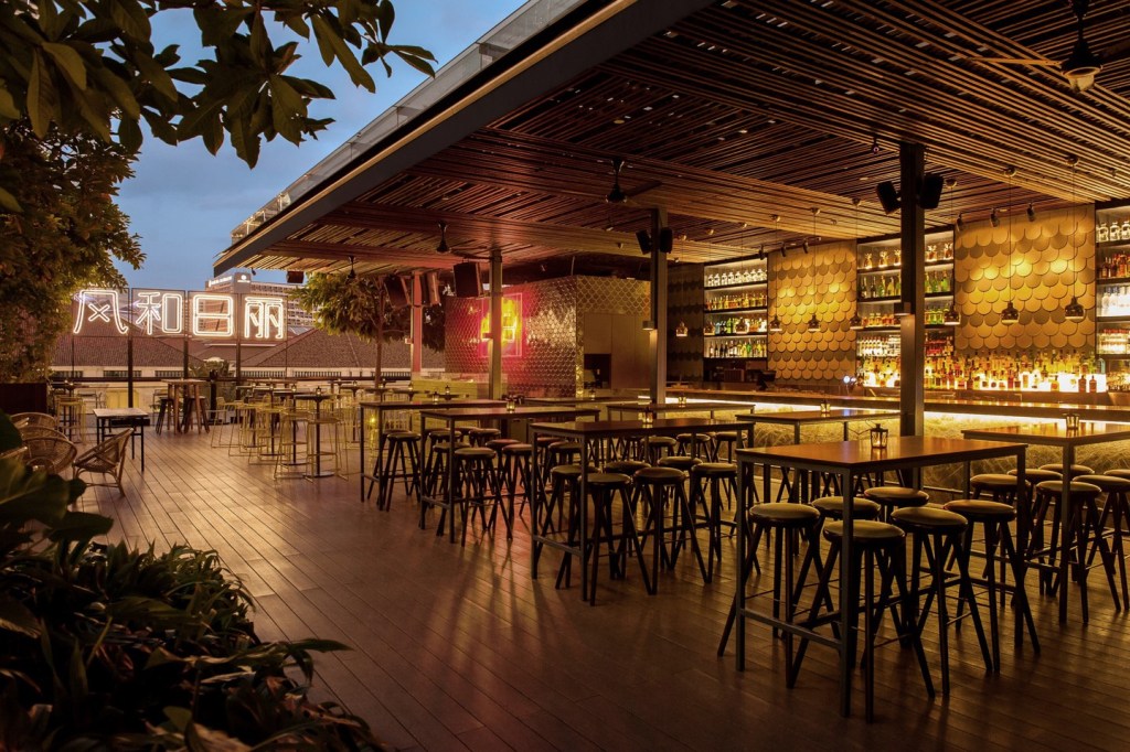 Top 6 best late night restaurant in Singapore need to try when traveling to Singapore